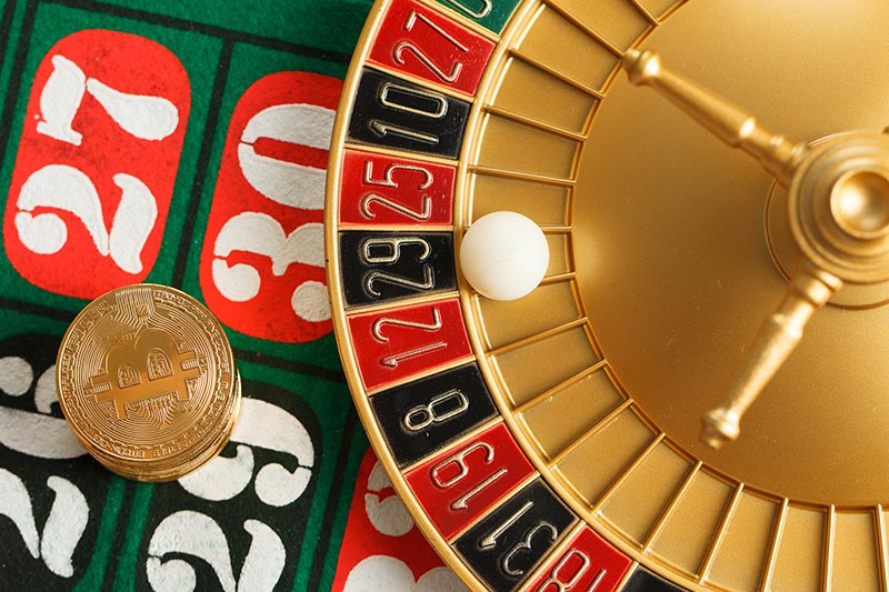 Online casino with a CRM system